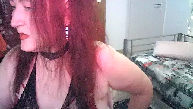 SabrinaXlovess online show from June 15, 5:24 pm