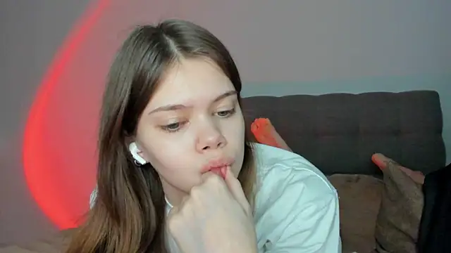 chansetolove online show from February 12, 9:33 am