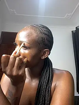 Curvixx online show from February 4, 2:20 pm