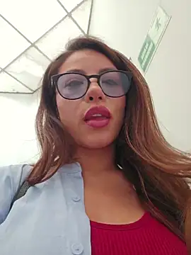 Karen San Miguel online show from June 22, 7:22 pm