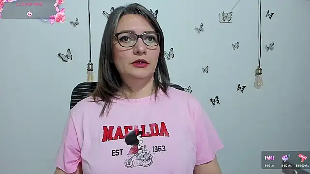 Snapshot of Amie_Adams82_ chatting on September 24, 7:13 pm Amie Adams82 online show from September 24, 7:13 pm