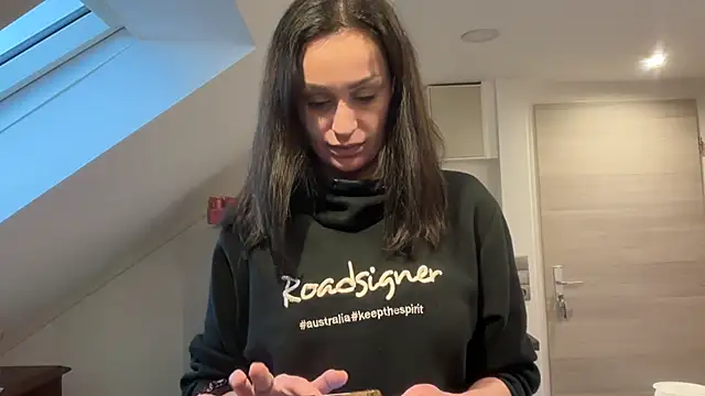 JeSuisUnTapin online show from November 25, 2:41 pm