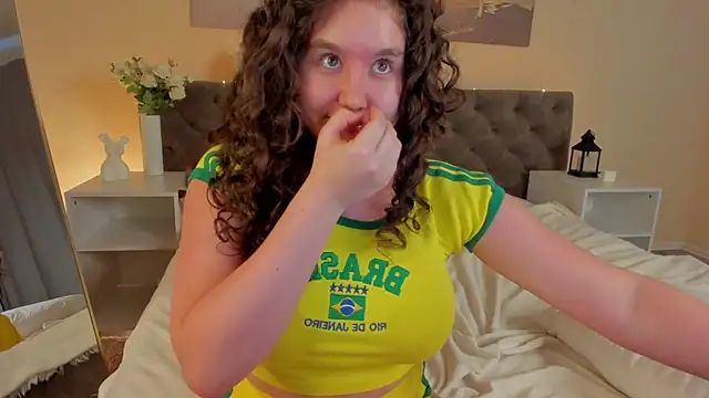 Ariella Sol online show from July 5, 3:46 am