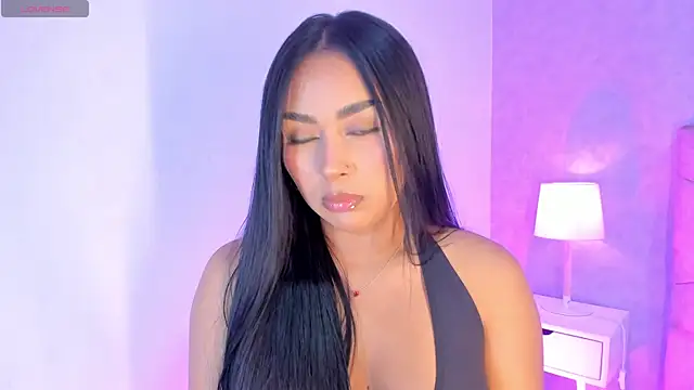 Cameliaa Smiith online show from May 2, 4:49 am