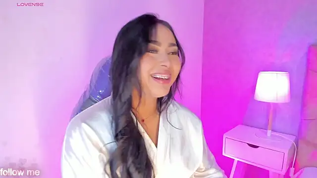 Cameliaa Smiith online show from July 4, 4:30 am