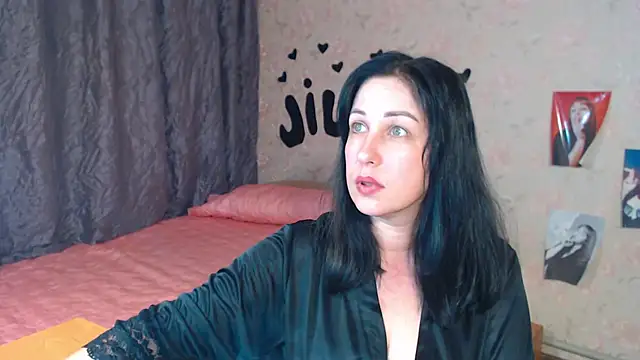 Snapshot of JillStevens chatting on October 5, 2:38 am JillStevens online show from October 5, 2:38 am