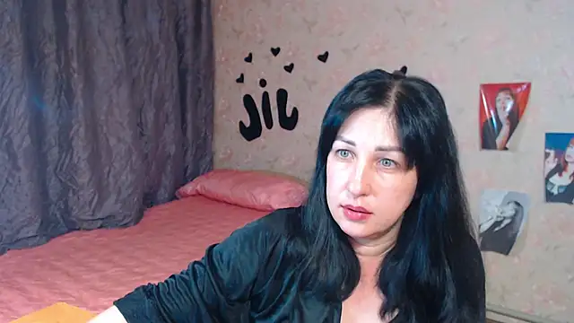 Snapshot of JillStevens chatting on October 10, 12:15 am JillStevens online show from October 10, 12:15 am
