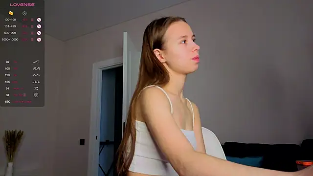 Snapshot of Dream_emma chatting on September 28, 5:03 am Dream emma online show from September 28, 5:03 am