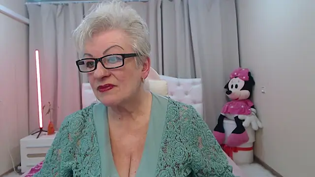 KayleSmoll online show from April 27, 6:49 pm