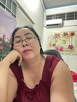 NDith online show from July 12, 3:02 pm
