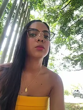 NAUGHTY LITTLE 18 online show from February 23, 8:08 pm