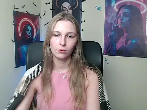 StrangerGi online show from May 12, 4:13 pm