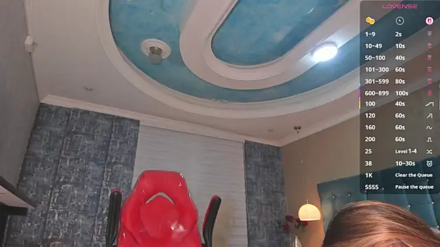 MelanieRioss online show from July 10, 1:44 pm