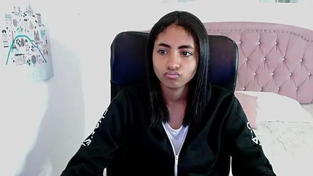 shaneelle online show from September 24, 3:16 am