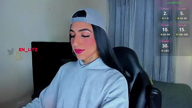 litz81 online show from November 4, 9:31 pm