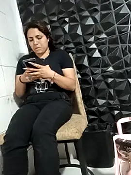 fany secret online show from April 14, 3:17 am