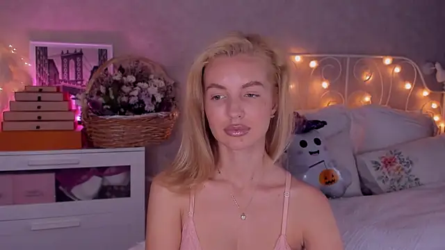 aestetick online show from October 26, 10:22 am