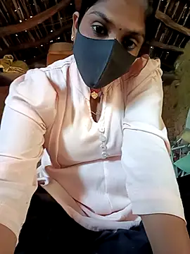 Snapshot of haymona chatting on October 10, 7:24 am haymona online show from October 10, 7:24 am