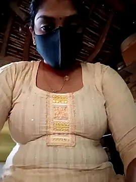 Snapshot of haymona chatting on October 3, 5:12 am haymona online show from October 3, 5:12 am