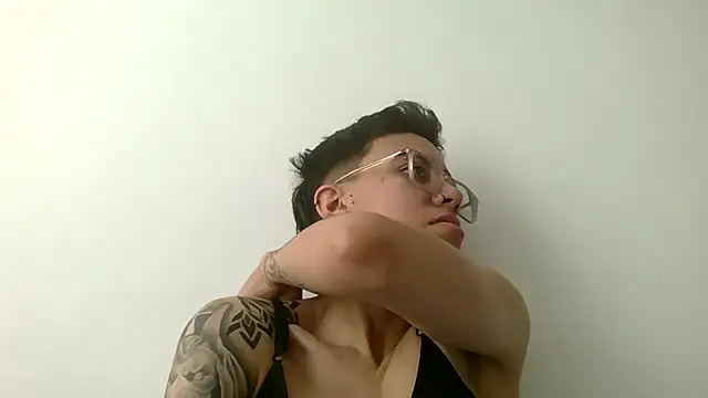 Cutie Shy  online show from August 7, 2:46 pm