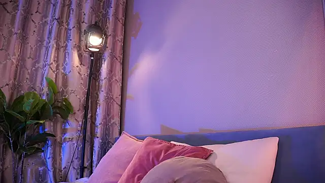 AnnLevine online show from October 23, 3:18 pm