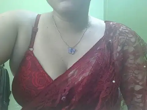 LOVERIAKOL online show from June 24, 5:45 pm