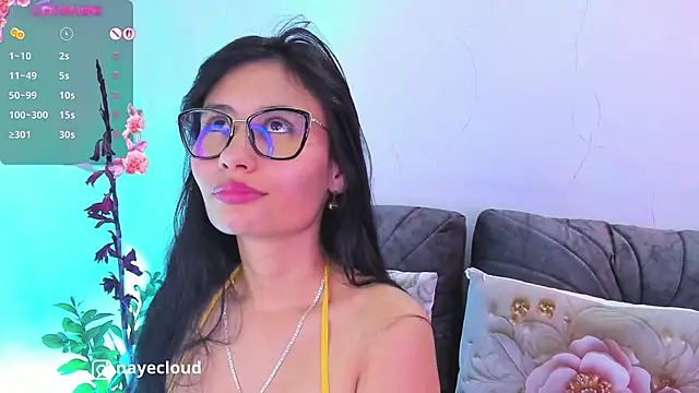 NayeCloud online show from June 18, 9:14 am