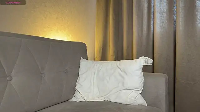 weshycouple online show from August 3, 3:10 am