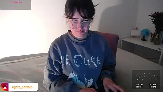 NewAgatha Bolton online show from December 13, 11:32 pm