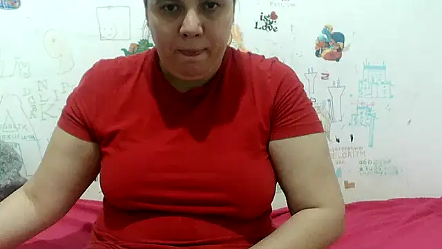Snapshot of VixenBya chatting on October 26, 8:21 am VixenBya online show from October 26, 8:21 am