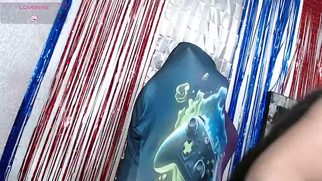 SweetAlmaa online show from October 26, 1:39 pm