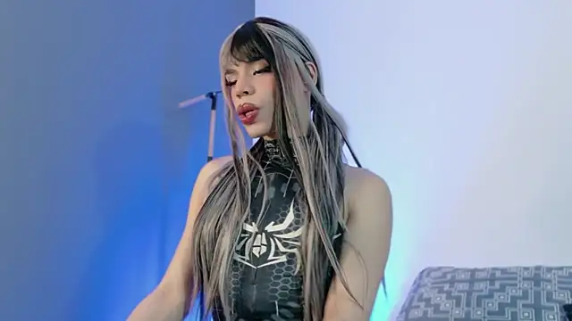 LucyGiraldo online show from November 10, 2:39 am