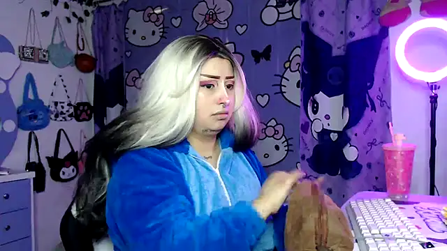 lussyevans24 online show from December 4, 6:37 am