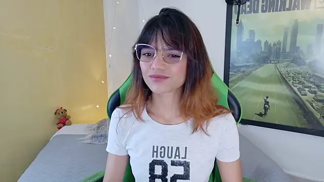 kittyzenn online show from March 30, 7:35 pm