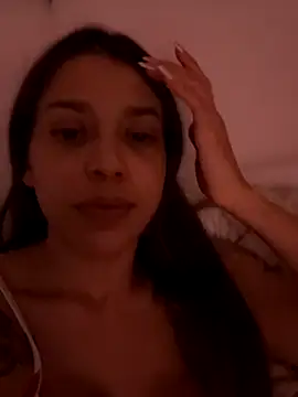 MelanieNoguera online show from December 19, 1:32 am