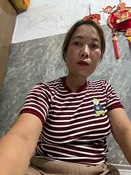 Linaannn online show from June 26, 11:33 am