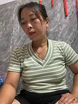 Linaannn online show from July 29, 11:38 pm