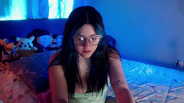 luna palmerau online show from June 15, 2:39 pm