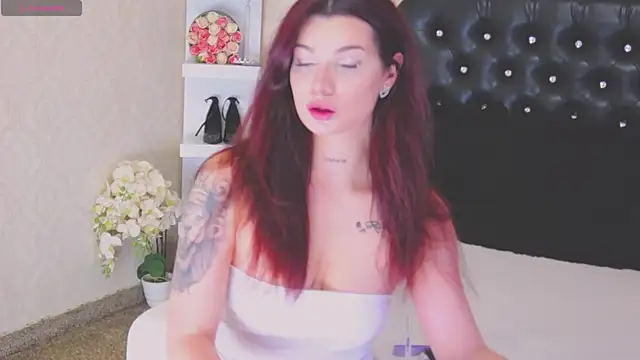 Allisonn223 online show from June 18, 12:21 pm