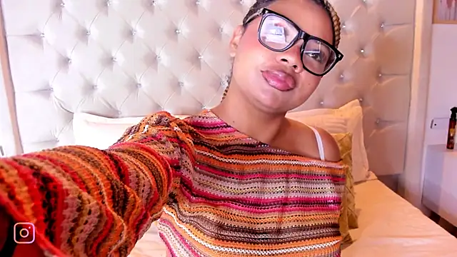 Eloisa cleavage  online show from July 13, 11:11 am