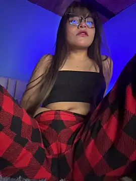 Lily candy X online show from December 5, 5:40 am