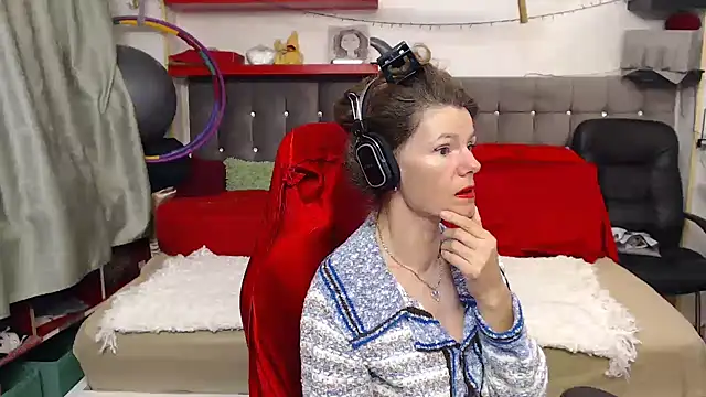 kellyterapy online show from October 12, 6:32 pm