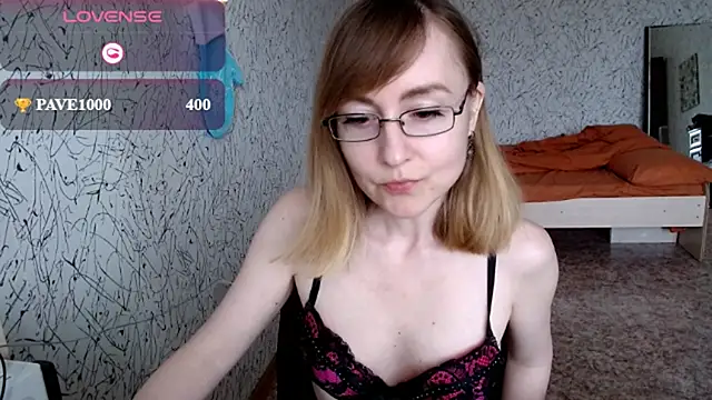 Athena Richards online show from May 9, 9:55 am