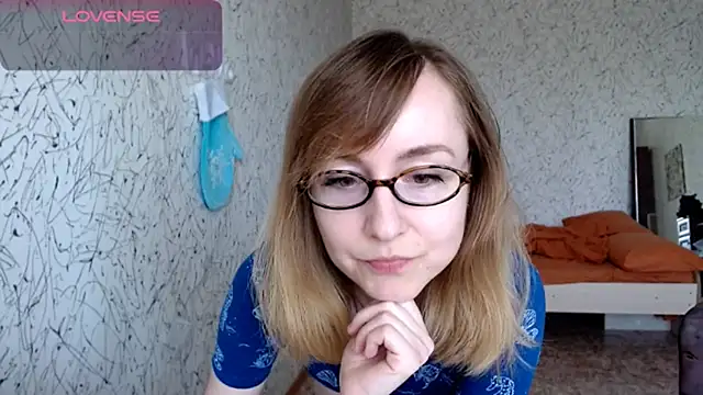 Athena Richards online show from May 19, 9:49 am