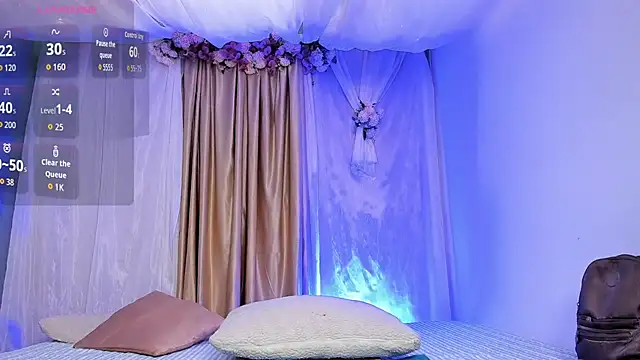 salomee star  online show from December 5, 6:42 pm