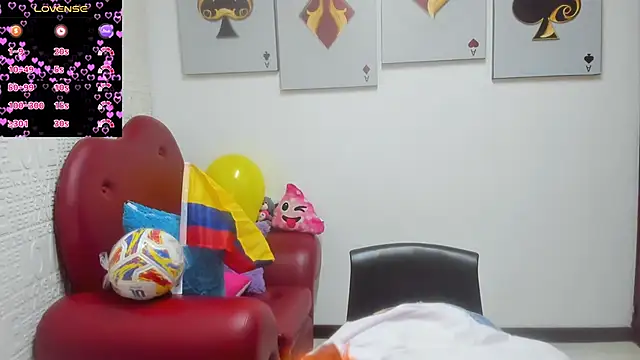 Salomeediaz  online show from June 17, 9:16 pm