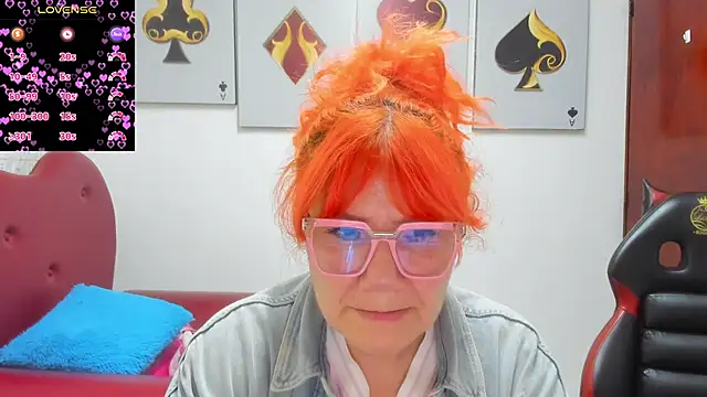 Salomeediaz  online show from June 12, 9:12 pm