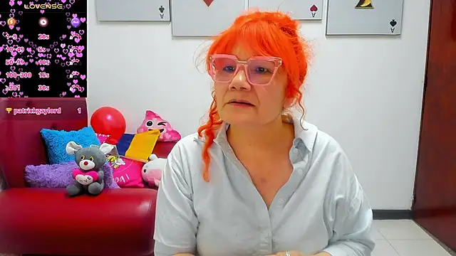Salomeediaz  online show from June 26, 8:54 pm