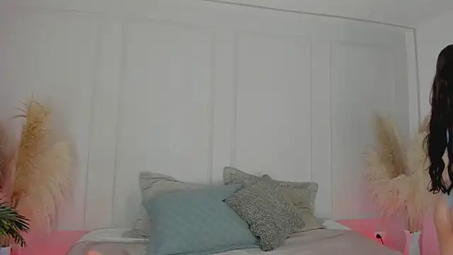 Mariapettit online show from June 12, 4:42 am
