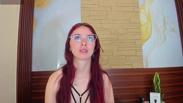 mildre303av online show from September 22, 2:48 pm